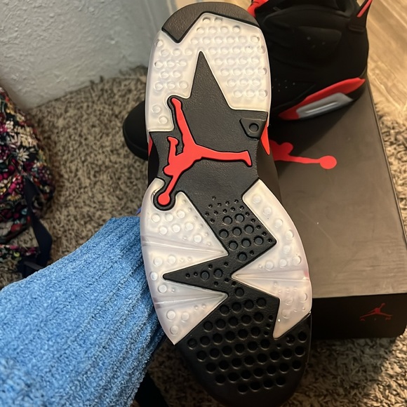 COPY - New Jordan retro 6 infrared/black - Picture 6 of 12